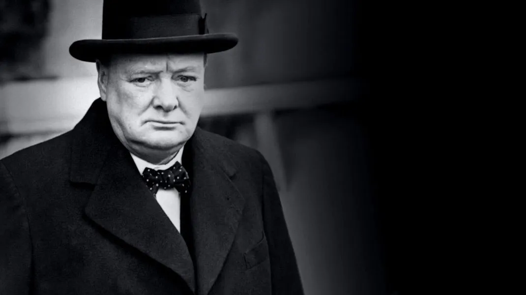 Thủ tướng Winston Churchill là chính trị gia nổi tiếng và là nhà văn, nhà sử học được nhiều người biết đến.