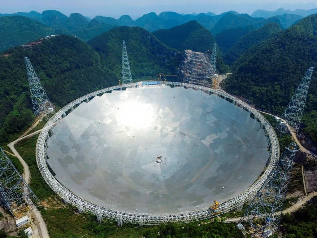 Kính viễn vọng Bình Đường của Trung Quốc sẽ là kính viễn vọng radio lớn thứ 2 thế giới, với đường kính 500 m.