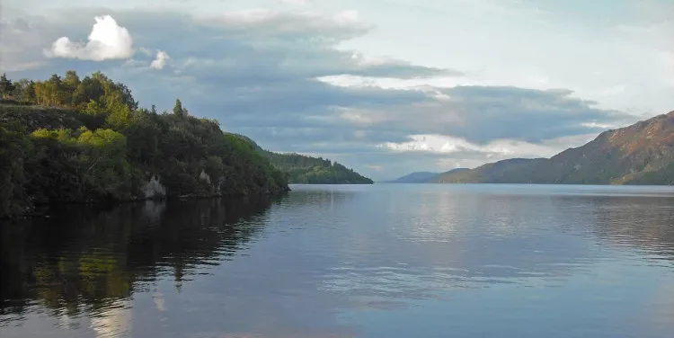 Hồ Loch Ness.