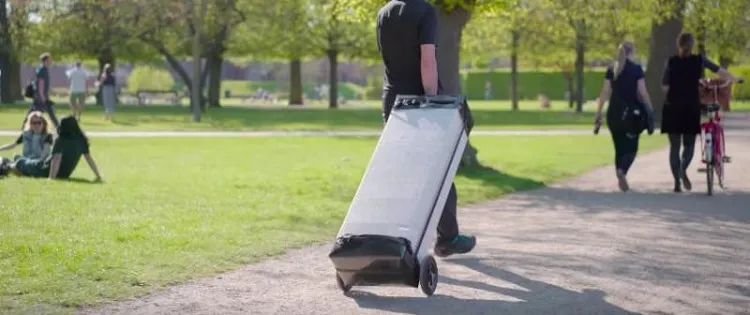 Chiếc xuồng di động này chỉ nặng có 17kg.