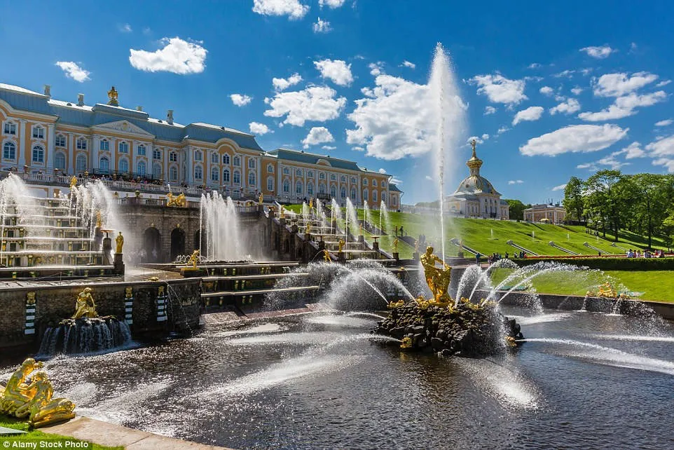Peterhof, Nga