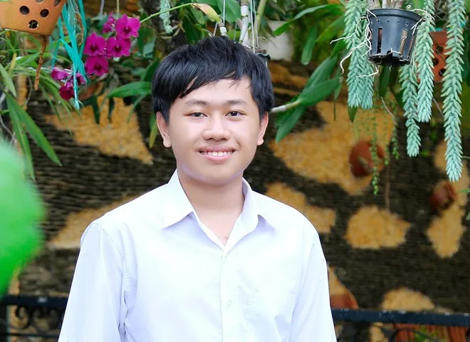 Nguyễn Anh Khoa cho biết mỗi ngày chỉ kịp ngủ 4-5 tiếng.