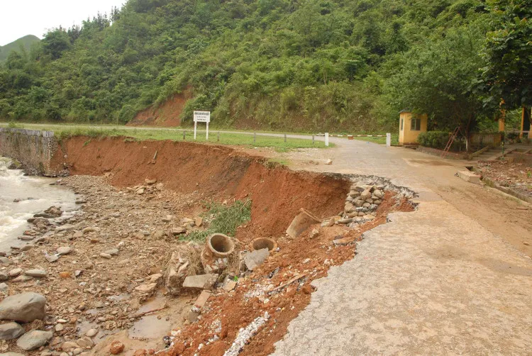 Mưa lớn kéo dài có khả năng gây ra lũ quét trên các sông suối nhỏ, ngập úng ở vùng trũng.