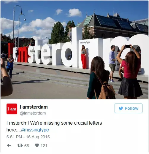 Chữ A trong "I amsterdam" được biến thành các ô vuông.