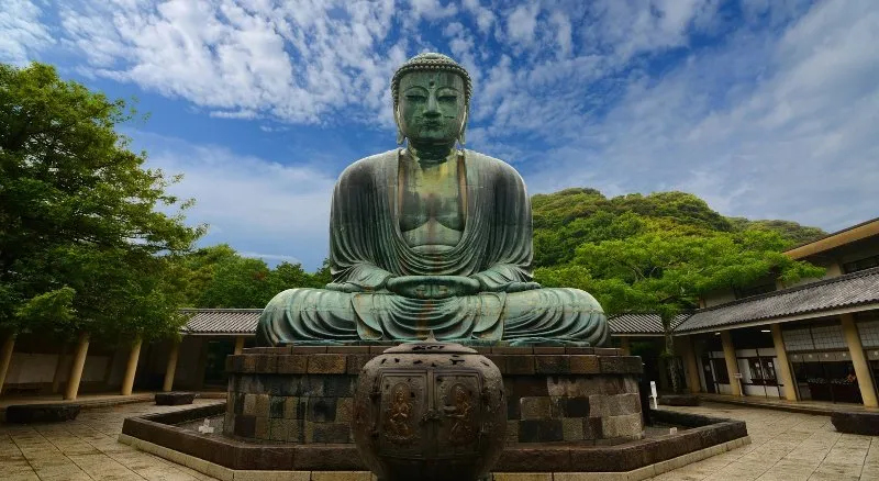 Tượng đại Phật Kamakura - thành phố Kamakura, Nhật Bản.