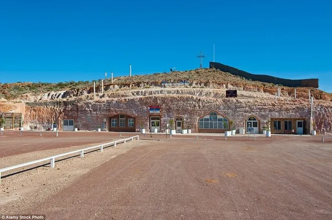 Nhà thờ Serbian Orthodox, Coober Pedy, Australia