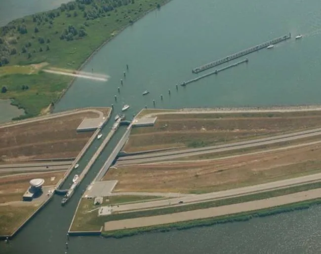 Cầu nước Naviduct Krabbersgat
