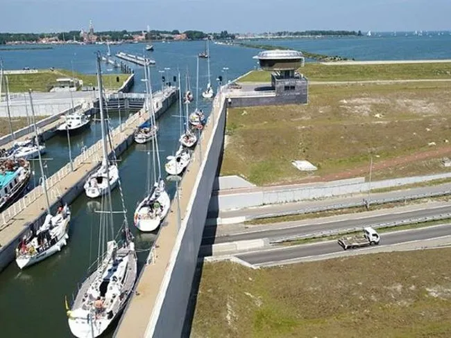 Cầu nước Naviduct Krabbersgat - Hà Lan