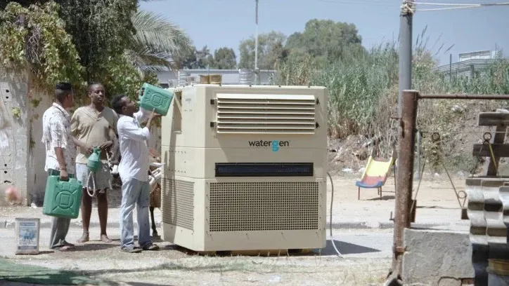 Máy tạo nước từ không khí của Water-Gen.