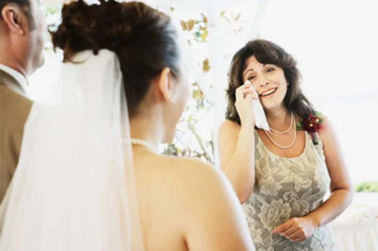 Khi người lớn thật sự hạnh phúc, họ cũng sẽ có một chút buồn nữa, họ khóc là vì thế.