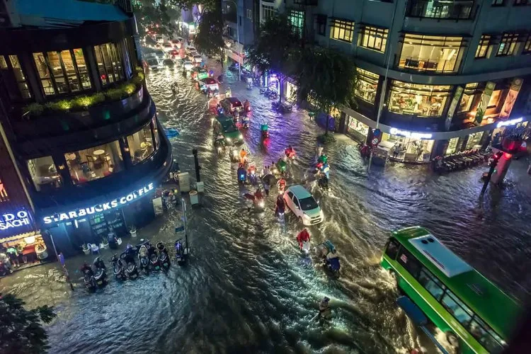 Trận lũ lịch sử tại Sài Gòn ngày 26/9.