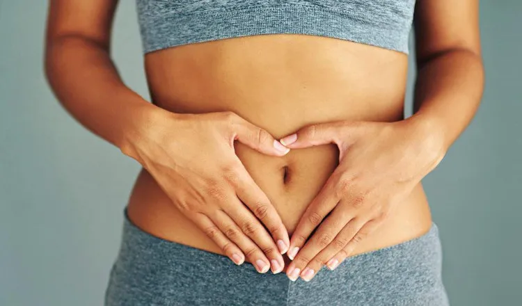 Tư thế ngồi ăn đúng giúp cải thiện chức năng tiêu hóa.