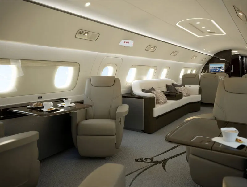 Máy bay có 5 khu cabin lớn được lắp đặt ghế dài, ghế da, cùng các tiện ích như tivi.