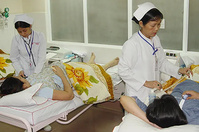 Các thai phụ có biểu hiện nghi ngờ nhiễm Zika sẽ được bệnh viện tư vấn cách xét nghiệm để tầm soát di tật đầu nhỏ.