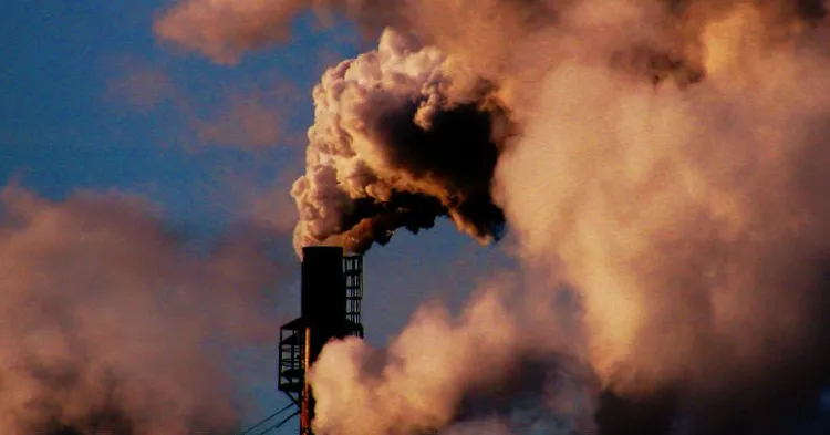 Phản ứng biến CO2 thành ethanol có thể ứng dụng trong công nghệ mới để ngăn biến đổi khí hậu.
