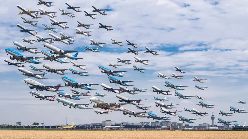 Sân bay Amsterdam Schiphol, Hà Lan.