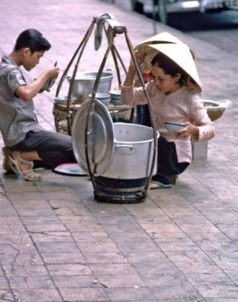 Hàng bún măng.