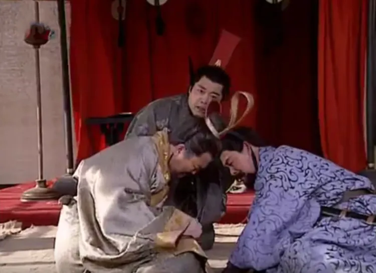 Tào Sảng nhận được tin Ý đã khống chế Đô Thành, quân đội đã áp sát mình, đau khổ vì thời thế đã qua đi...