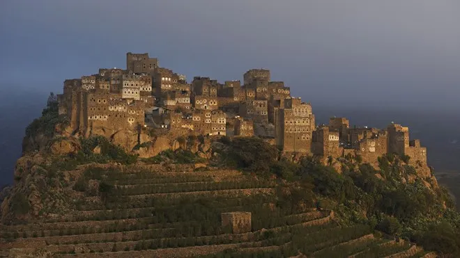 Yemen chung đường biên giới với Saudi Arabia có những địa điểm khảo cổ tuyệt đẹp, nhưng lại căng thẳng và bất ổn.
