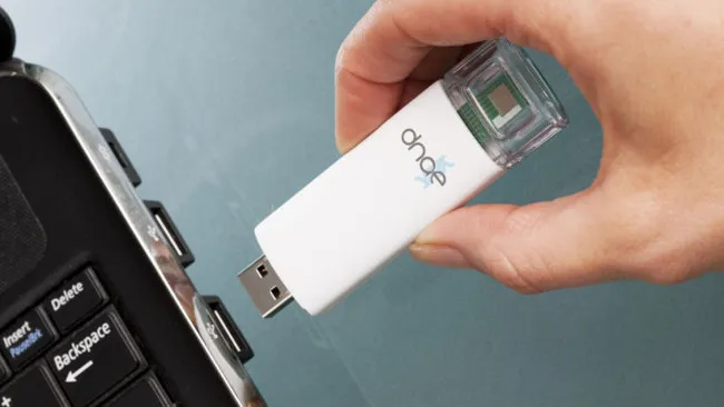 Thiết bị USB xét nghiệm HIV