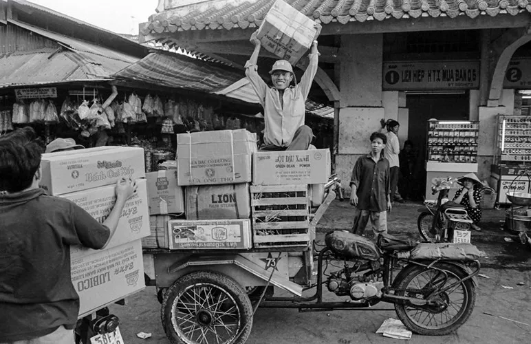 Chợ Bình Tây năm 1994.