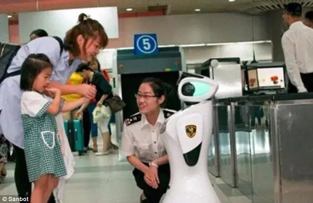 Robot có thể nói được 28 thứ tiếng.