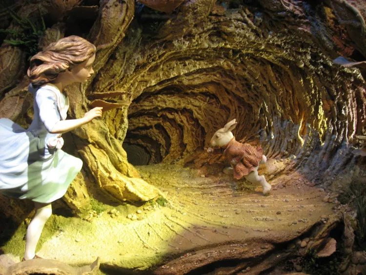 Câu chuyện của Brian khiến chúng ta liên tưởng đến "Alice ở xứ sở thần tiên".