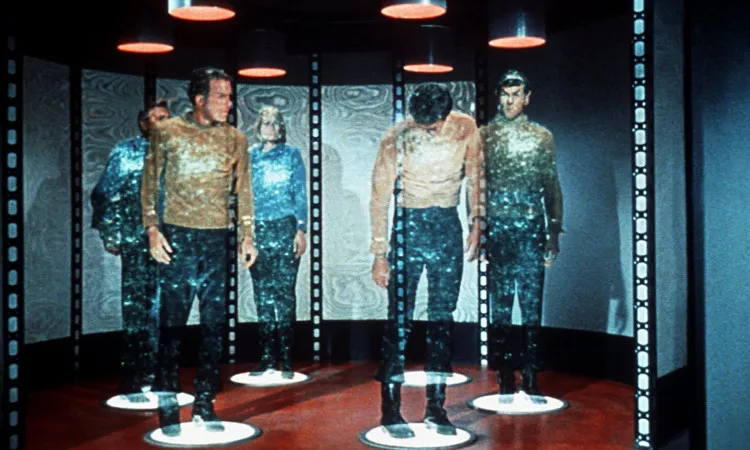 Liệu có khả năng những người này sở hữu công nghệ kiểu trong phim Star Trek?