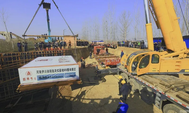 Tổng trọng lượng ngôi mộ sau khi "đóng gói" là gần 30 tấn.