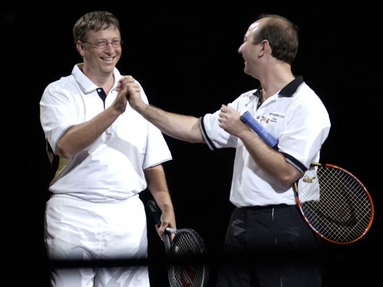 Bill Gates và Jeff Bezos.