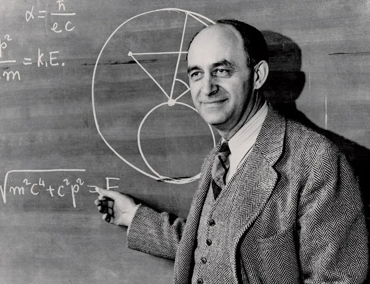 Enrico Fermi khi giảng dạy tại Mỹ.