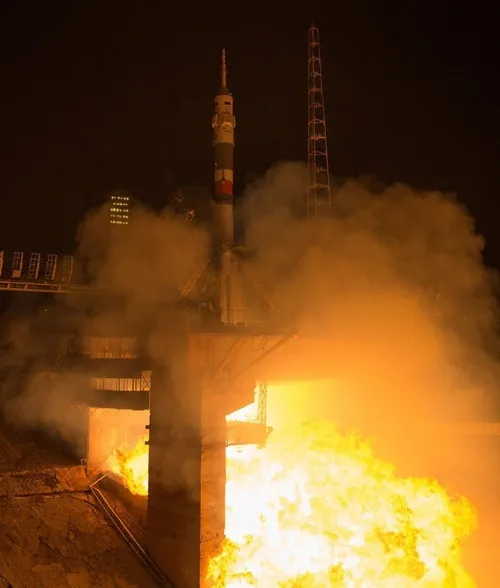 Tàu vũ trụ Soyuz MS-03 phóng lên từ bãi phóng Baikonur, Kazakhstan