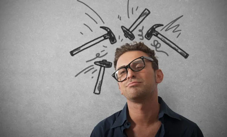 Cảm giác này có liên hệ với bệnh đau nửa đầu.