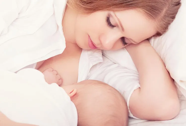 Có nhiều bà mẹ cảm thấy tự hào khi đã nuôi con bằng sữa mẹ.