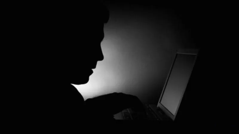 Dark Web bí ẩn nhưng lại hấp dẫn vô cùng với những kẻ gan dạ và không biết sợ.
