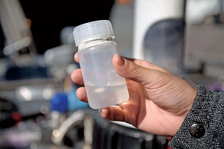 Ethanol sản xuất được từ quần áo bỏ đi.