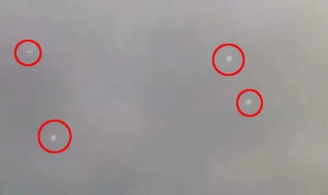 Biên đội UFO xuất hiện gần biên giới Mỹ-Mexico.