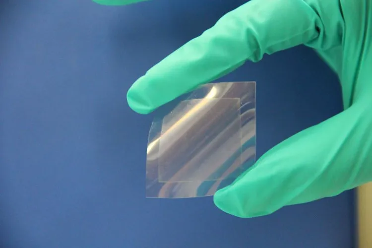 Một mảnh graphene được tạo ra từ dầu ăn.