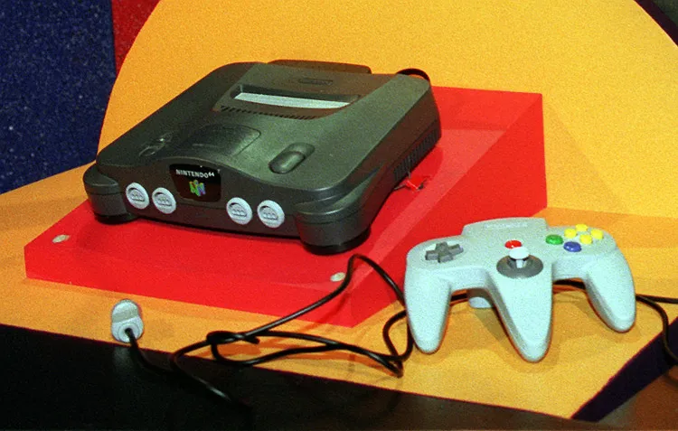 Dù ra mắt vào cuối năm 1996 nhưng tới năm 1997 máy chơi game Nintendo 64 của hãng game Nhật Bản vẫn gây sốt.