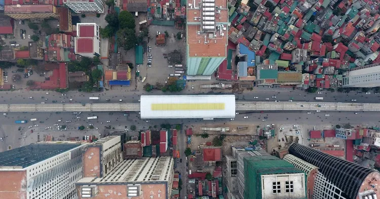 Các trung tâm thương mại, điện máy lớn, nhỏ cũng tập trung tại đây khá nhiều.