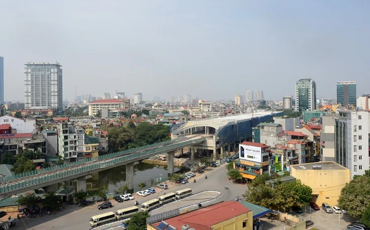 Tính đến tháng 2/2017, tuyến đường sắt trên cao Cát Linh - Hà Đông (tuyến đường sắt 2A) đã hoàn thành khoảng 90% tiến độ