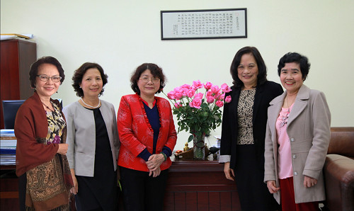 5 nhà khoa học nữ có nhiều đóng góp trong nghiên cứu khoa học và công nghệ nano ở Việt Nam.