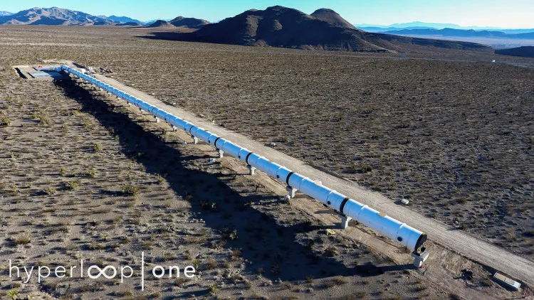 Chỉ mất 12 phút để thực hiện quãng đường 159km với tàu Hyperloop.