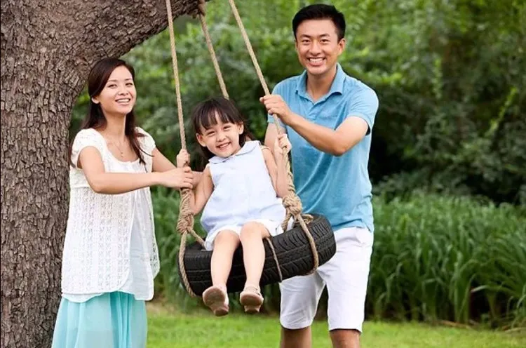Có con giúp cha mẹ tăng 2 năm tuổi thọ.