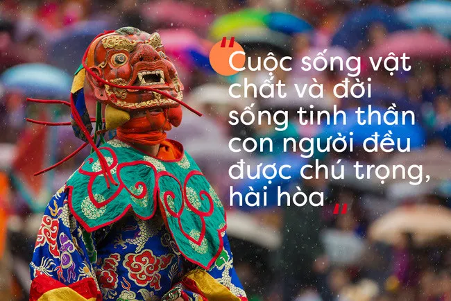 Cuộc sống vật chất và đời sống tinh thần con người đều được chú trọng