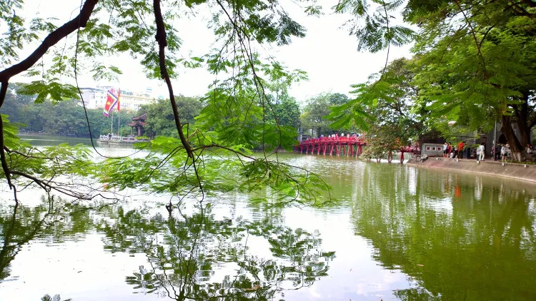 Thủ đô Hà Nội tiếp tục có mưa dông.