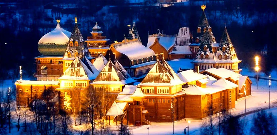 Sa hoàng Tzar Alexey Mikhailovich đã cho xây dựng Cung điện mùa hè ở ven bờ sông Matxcova