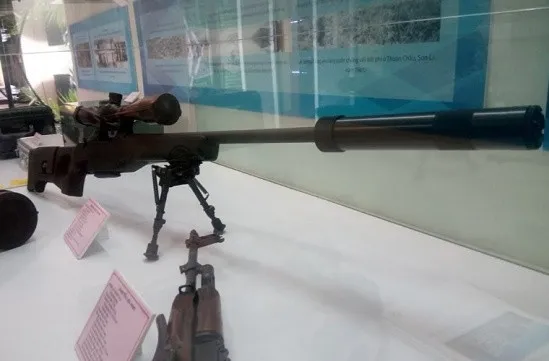Súng bắn tỉa CZ 750 S1M2 được Bộ Công An giới thiệu trong Triển lãm Thành tựu kinh tế - xã hội 2015