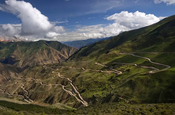 Cao nguyên Thanh Tạng ở độ cao trên 4000m so với mực nước biển.