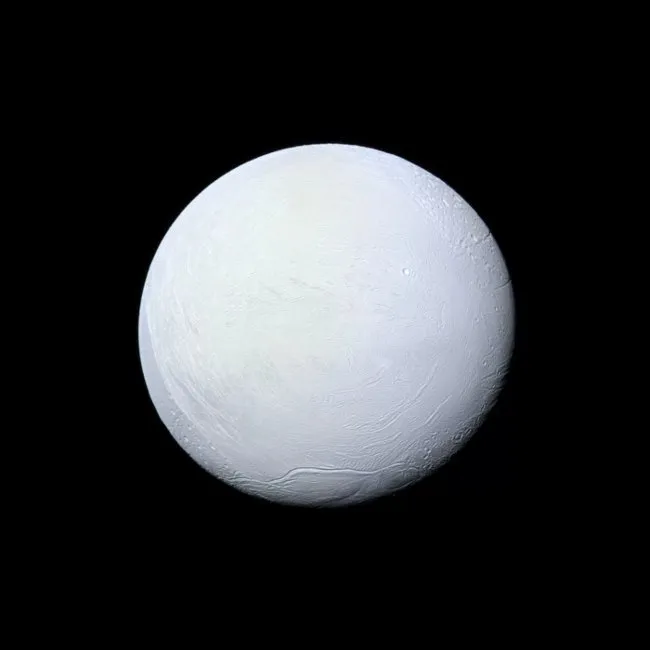 Enceladus - Quả cầu tuyết của Thổ tinh